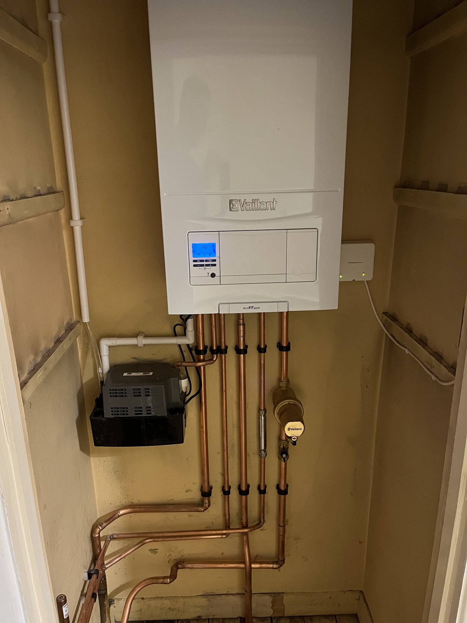 Combi boiler fitted and commissioned